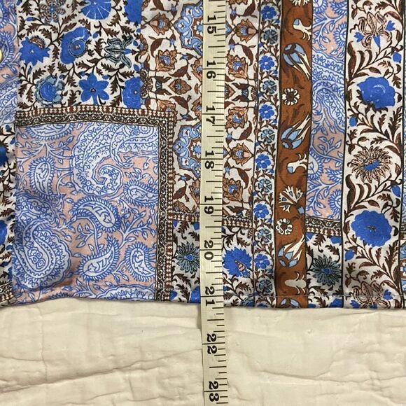 dRA Los Angeles Oversized Floral & Paisley Button Up size M - Picture 9 of 9